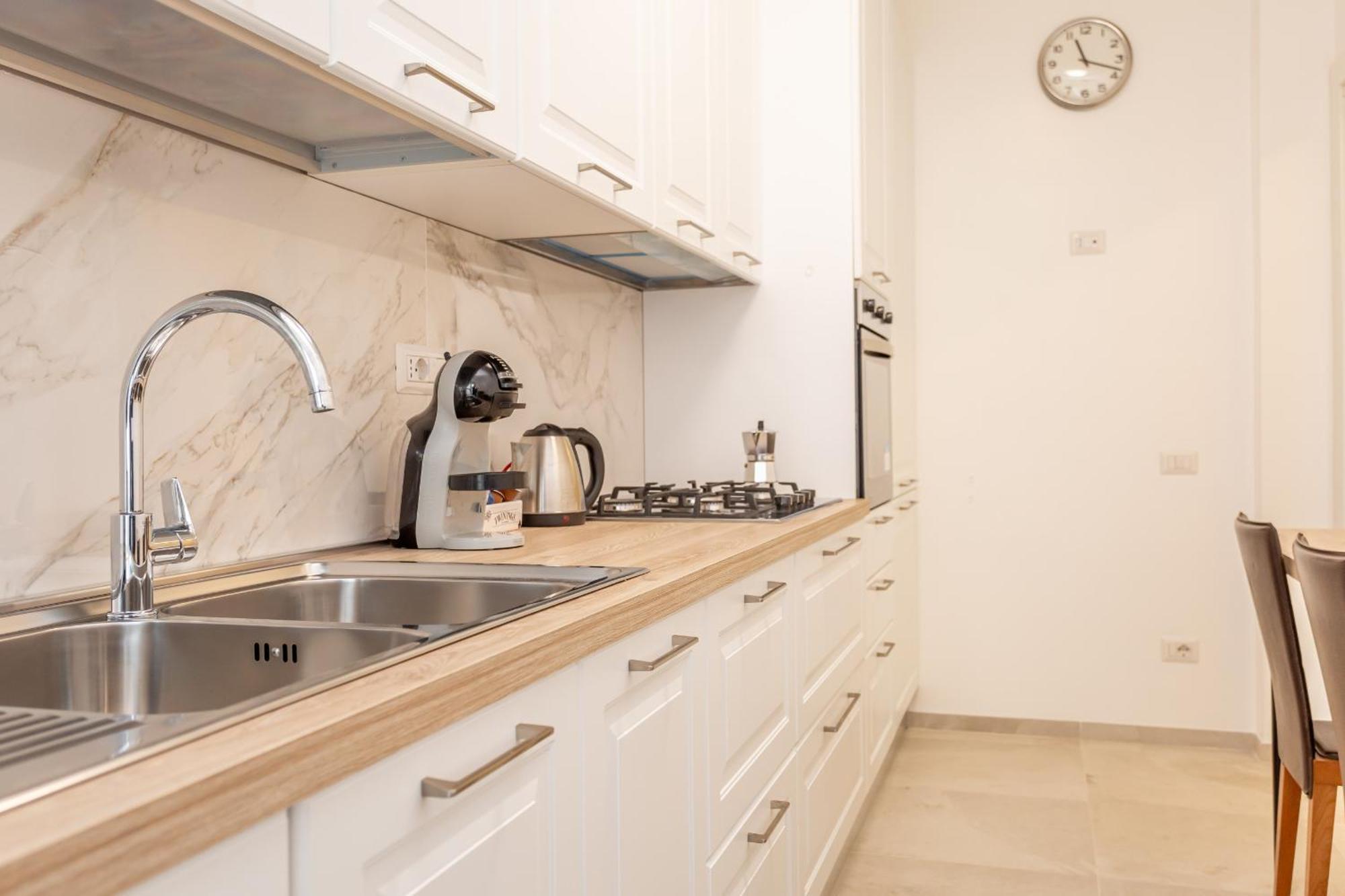 Apartamento 2-bedroom Retreat Near Metro & Parks