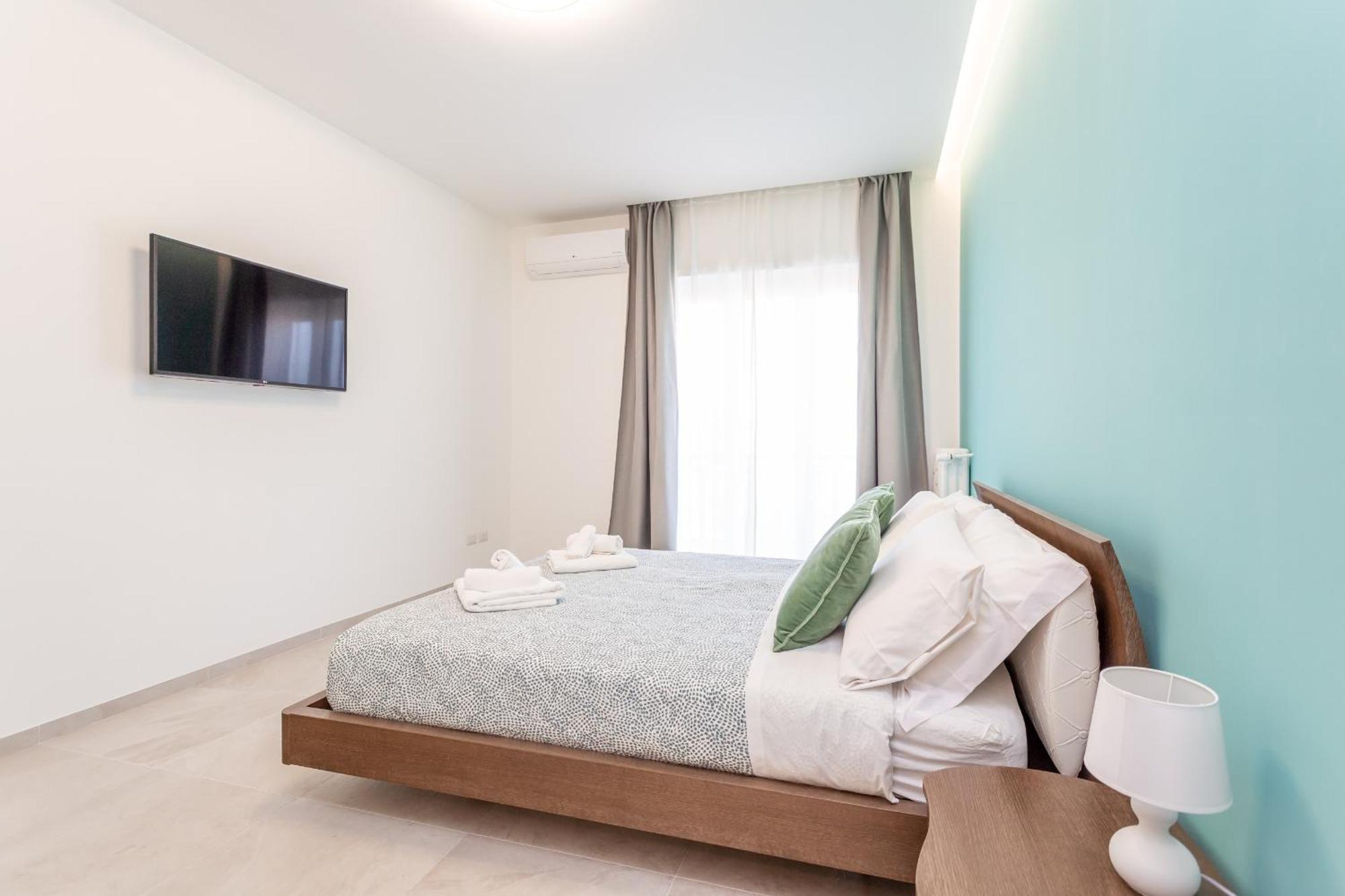 2-bedroom Retreat Near Metro & Parks Apartamento Roma