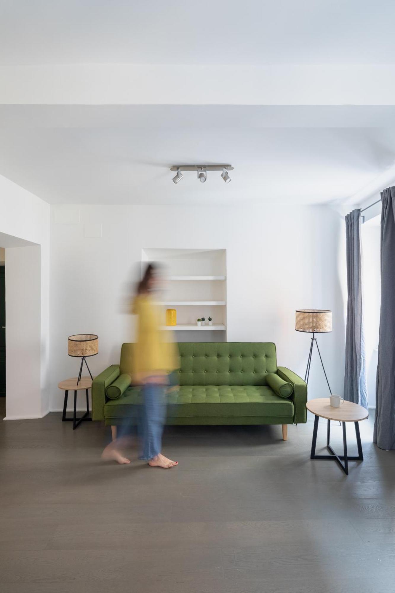 Modern In Trastevere Apartment Rome