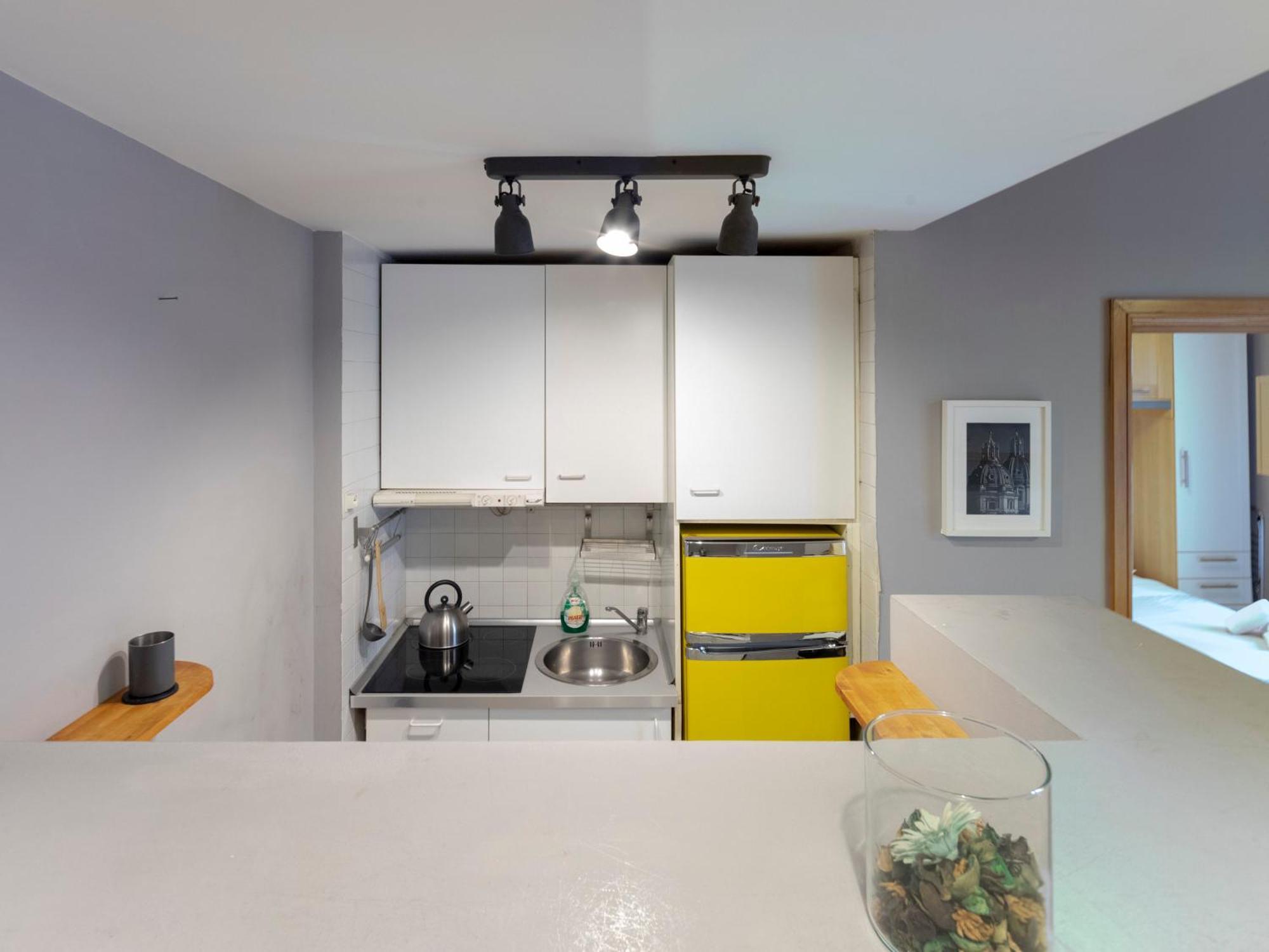 Spanish Steps, Dominic, Strollingrome Apartment