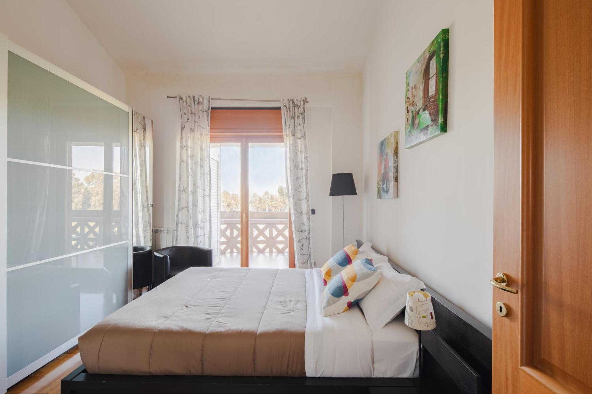 Leilighet Eur Moravia Attico Panoramico Con Terrazzo, Fino A 5 Ospiti