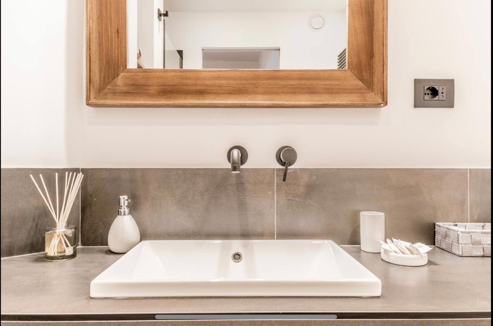 Loft Moderno Vicino Borghese