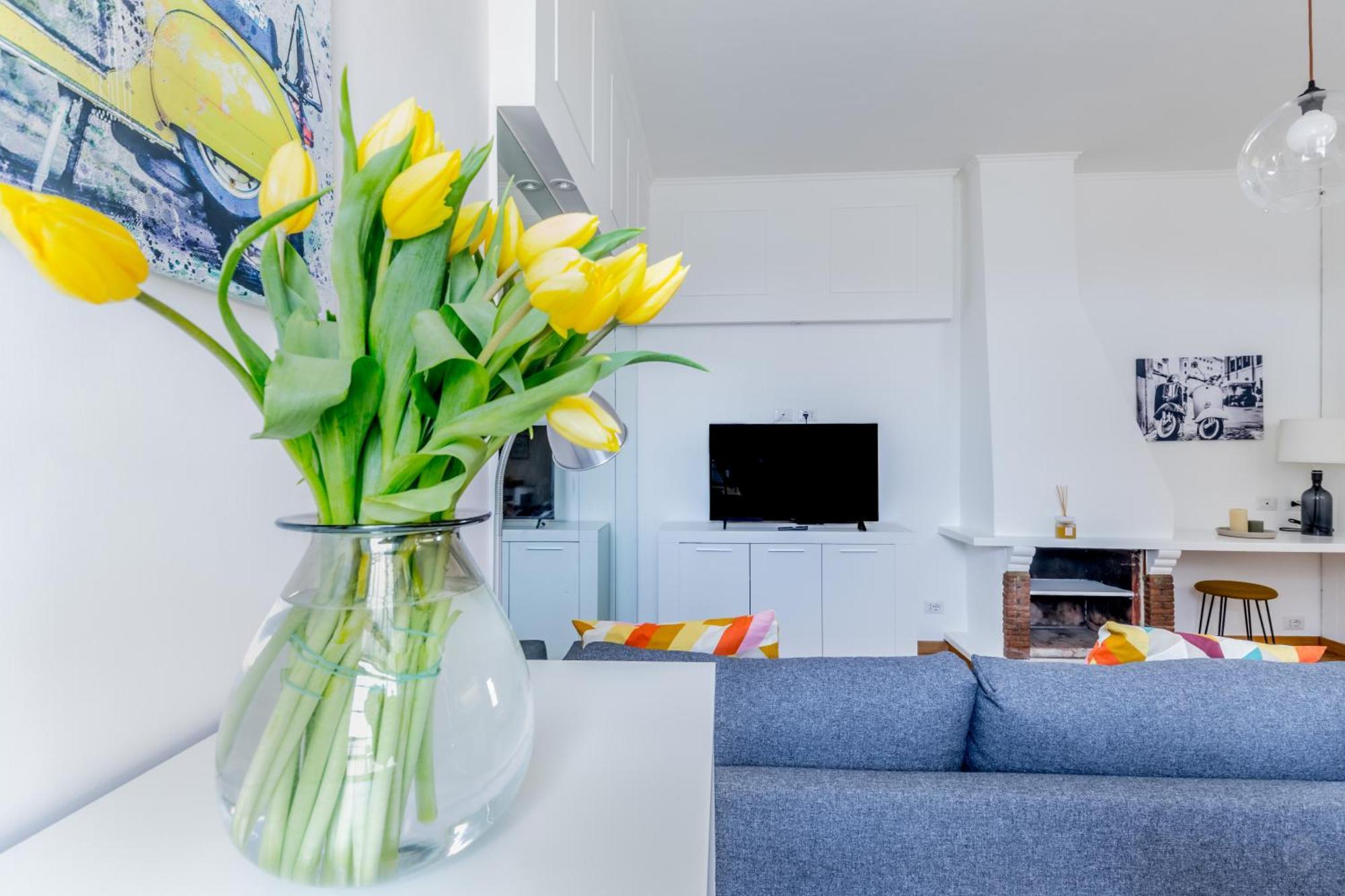Apartamento Attico Nel Cuore Di Con Box Privato Per Auto Roma