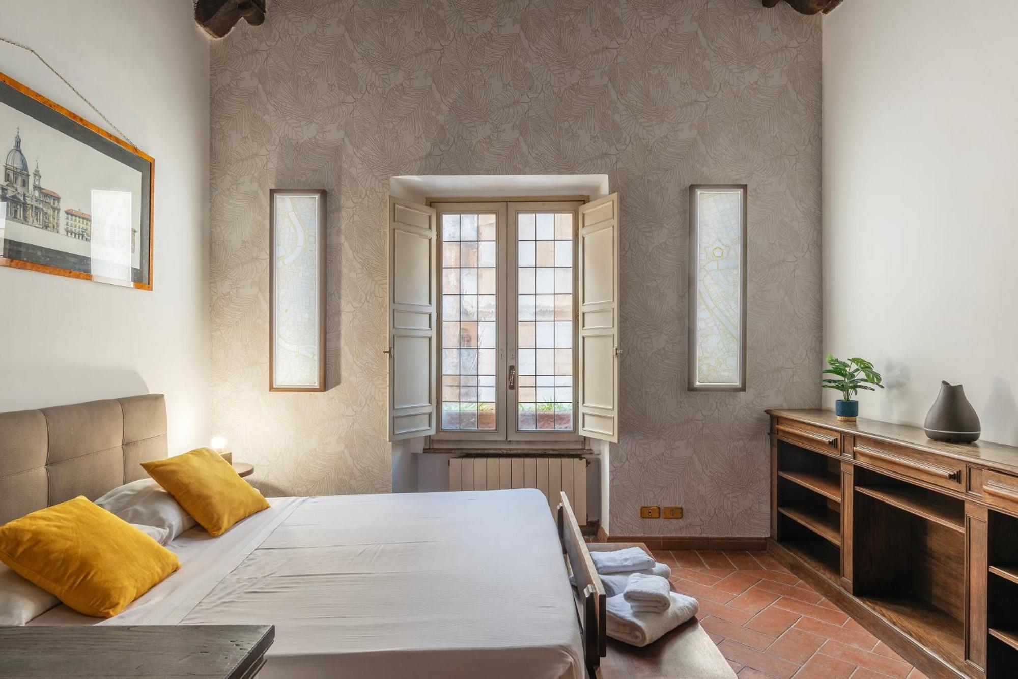 Historical Loft At Campo De Fiori Roma