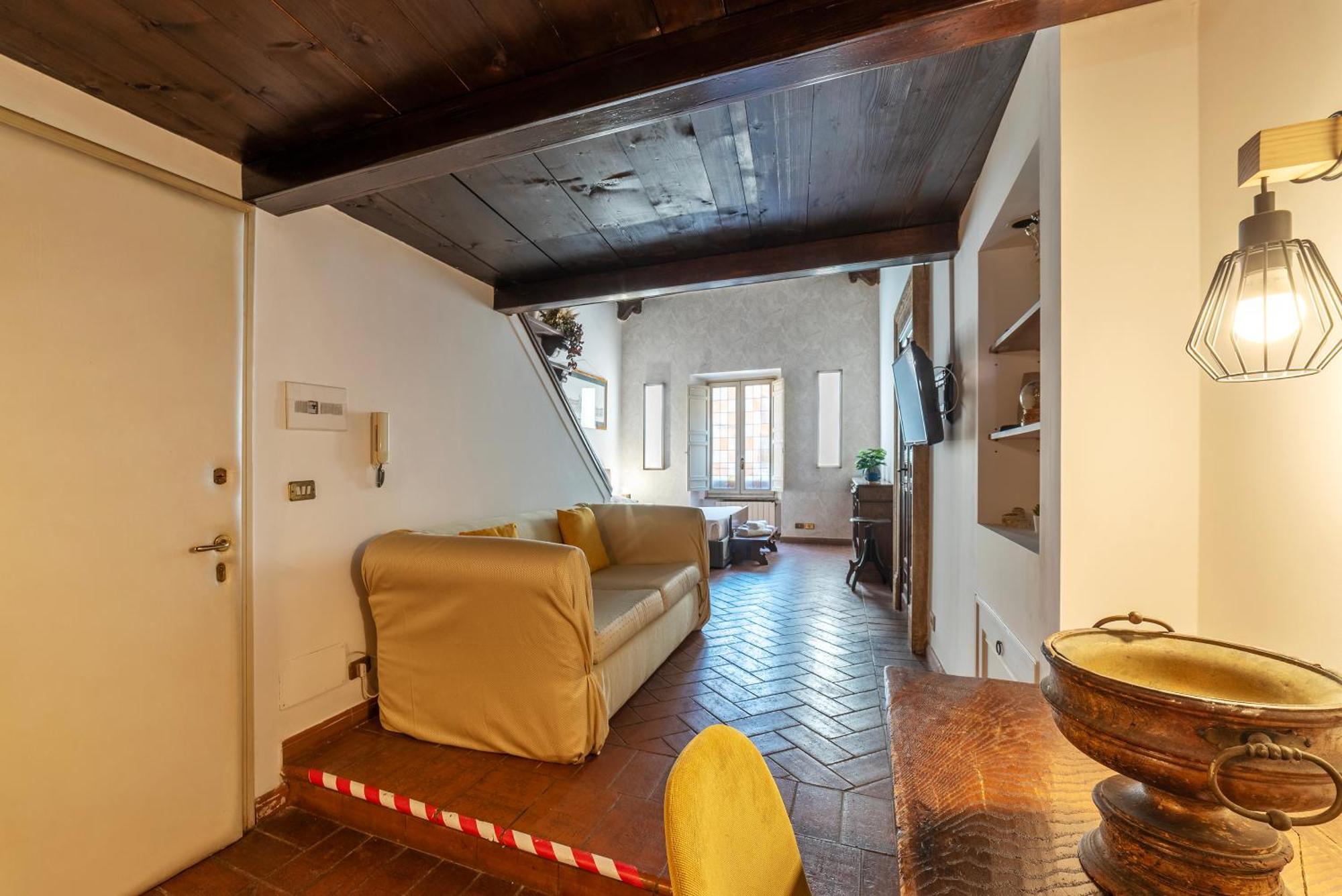 Historical Loft At Campo De Fiori Apartamento *