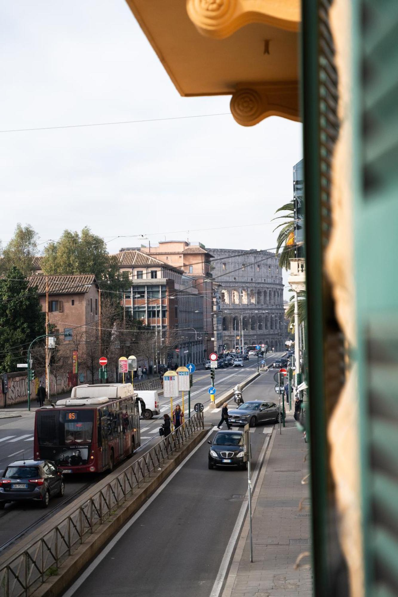Colosseo House *