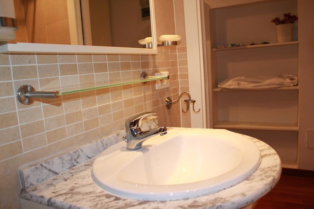 Apartment Lungara *