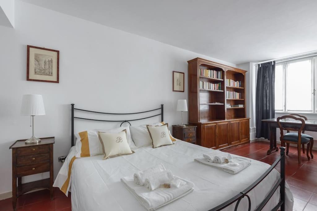 Discover The Pantheon From The Berardi Flat * Rom