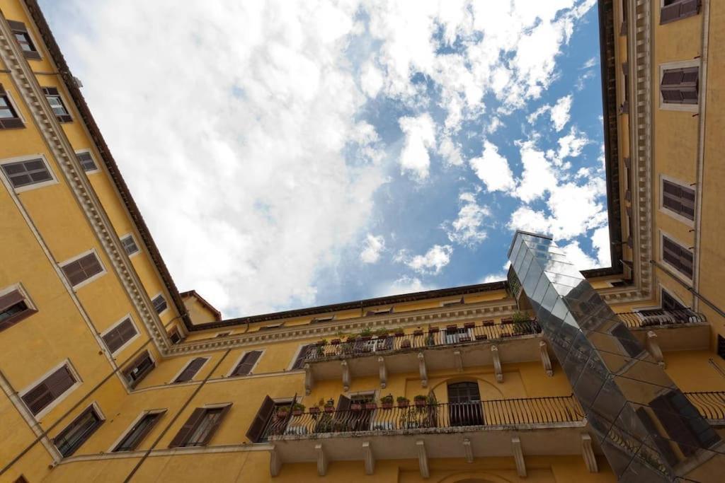 Apartment Discover The Pantheon From The Berardi Flat *