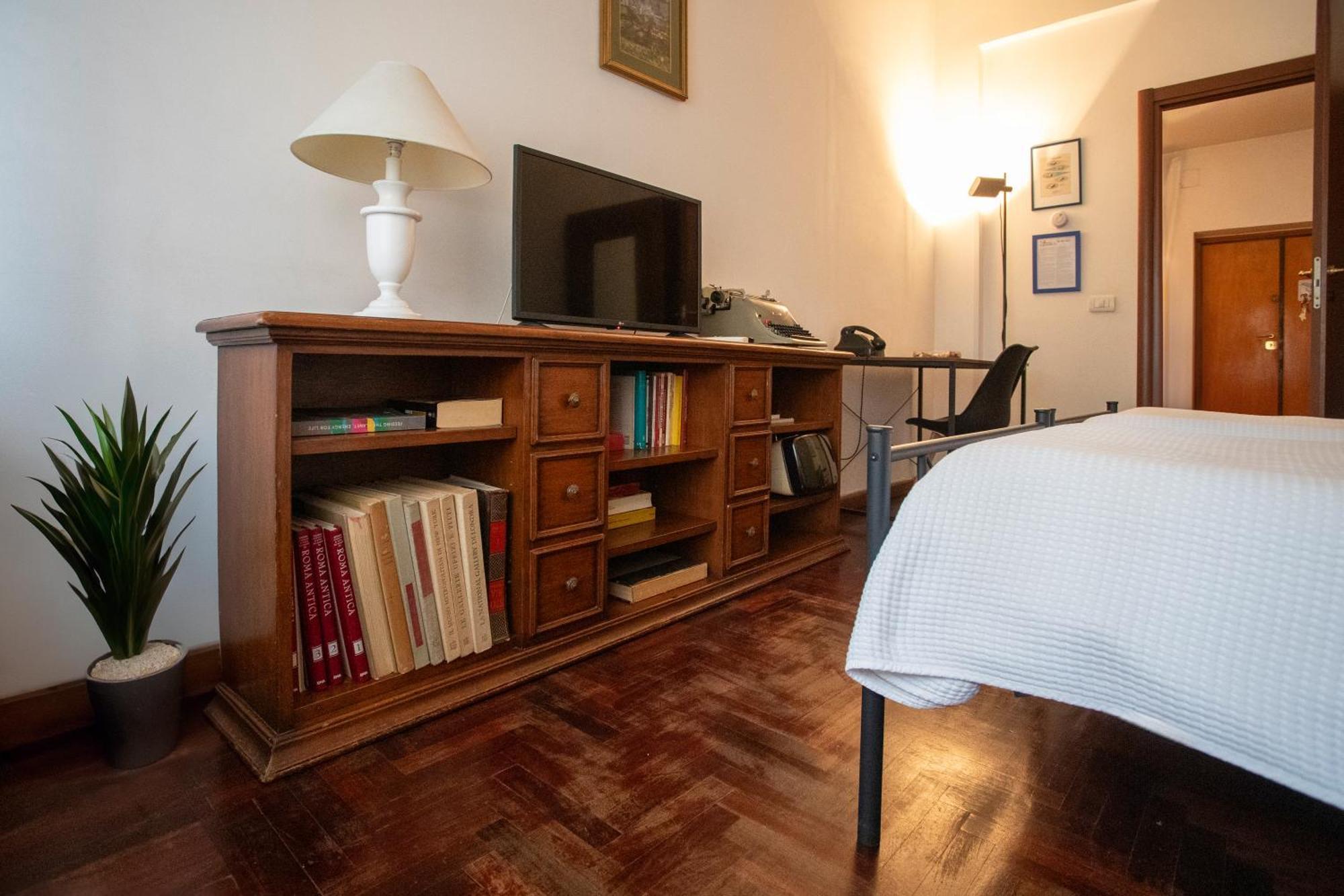 2 Passi Da Bed & Breakfast Rome
