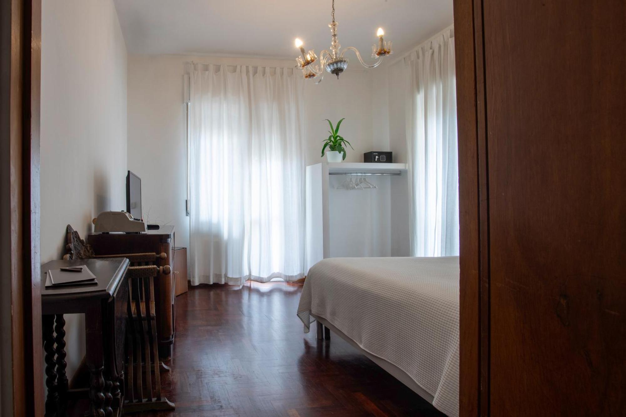2 Passi Da Bed & Breakfast Rome