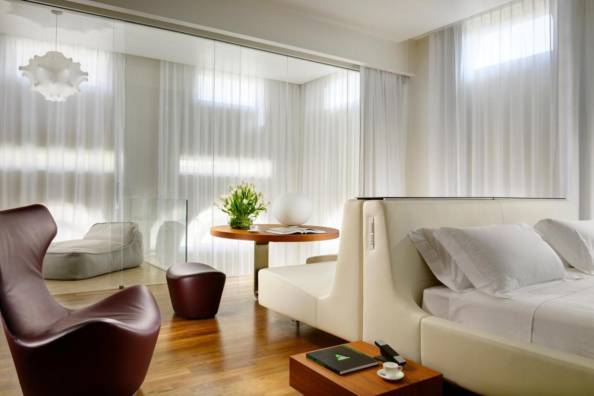 Palazzo Montemartini Rome, A Radisson Collection Roma