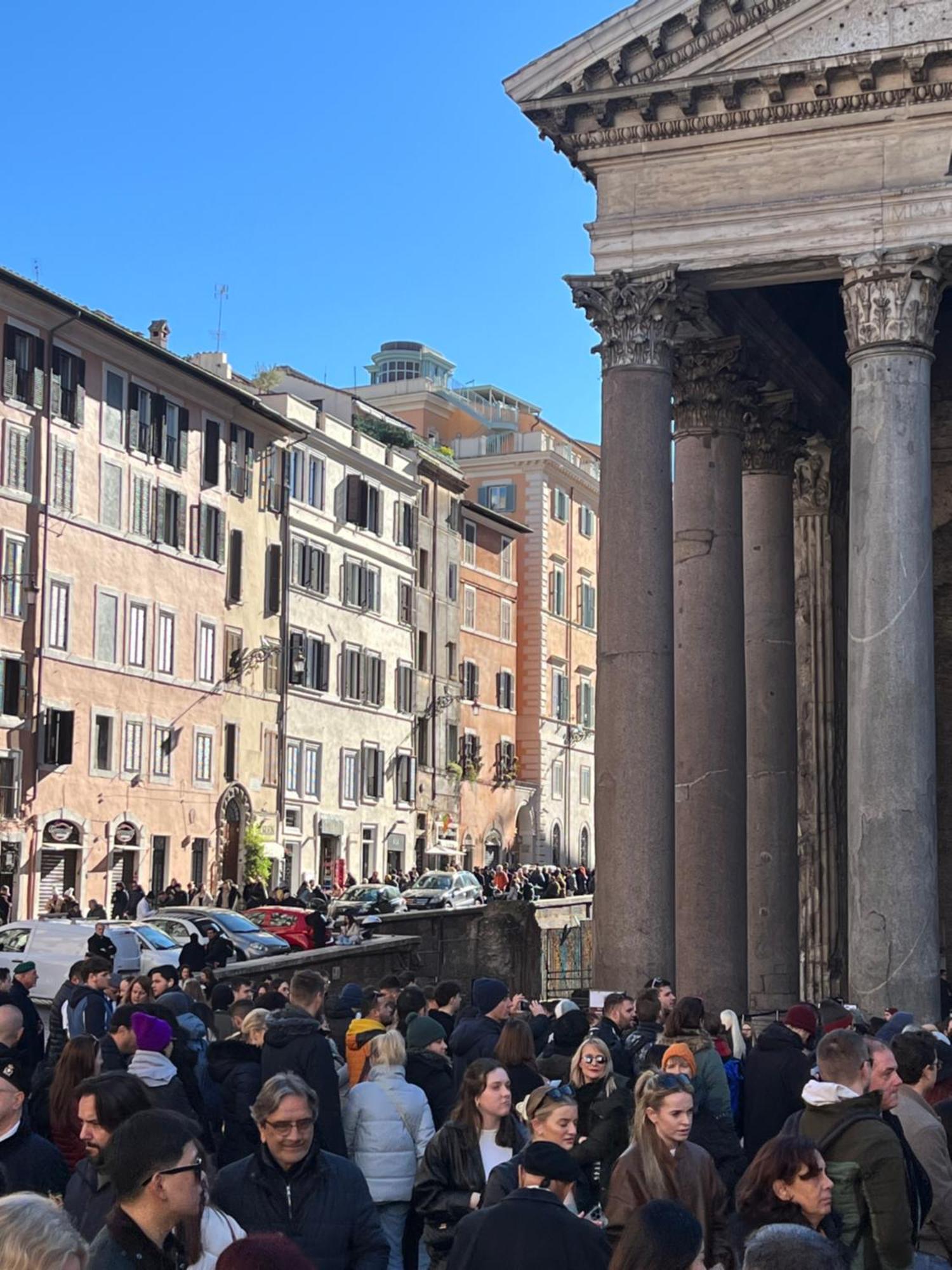 Affreschi Al Pantheon Pensión Roma