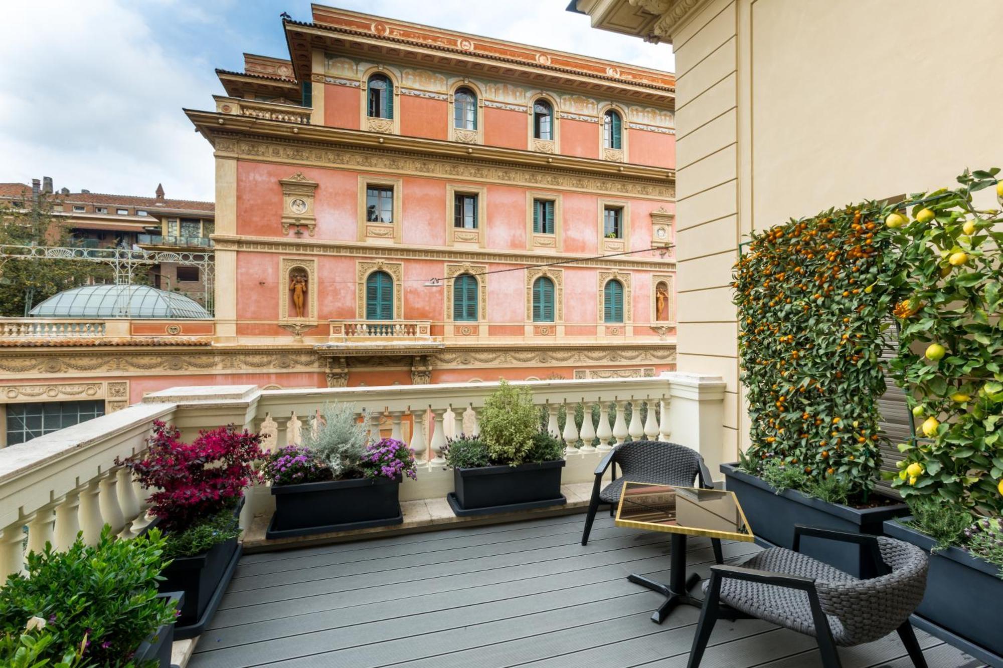 The H'all Tailor 5* Roma