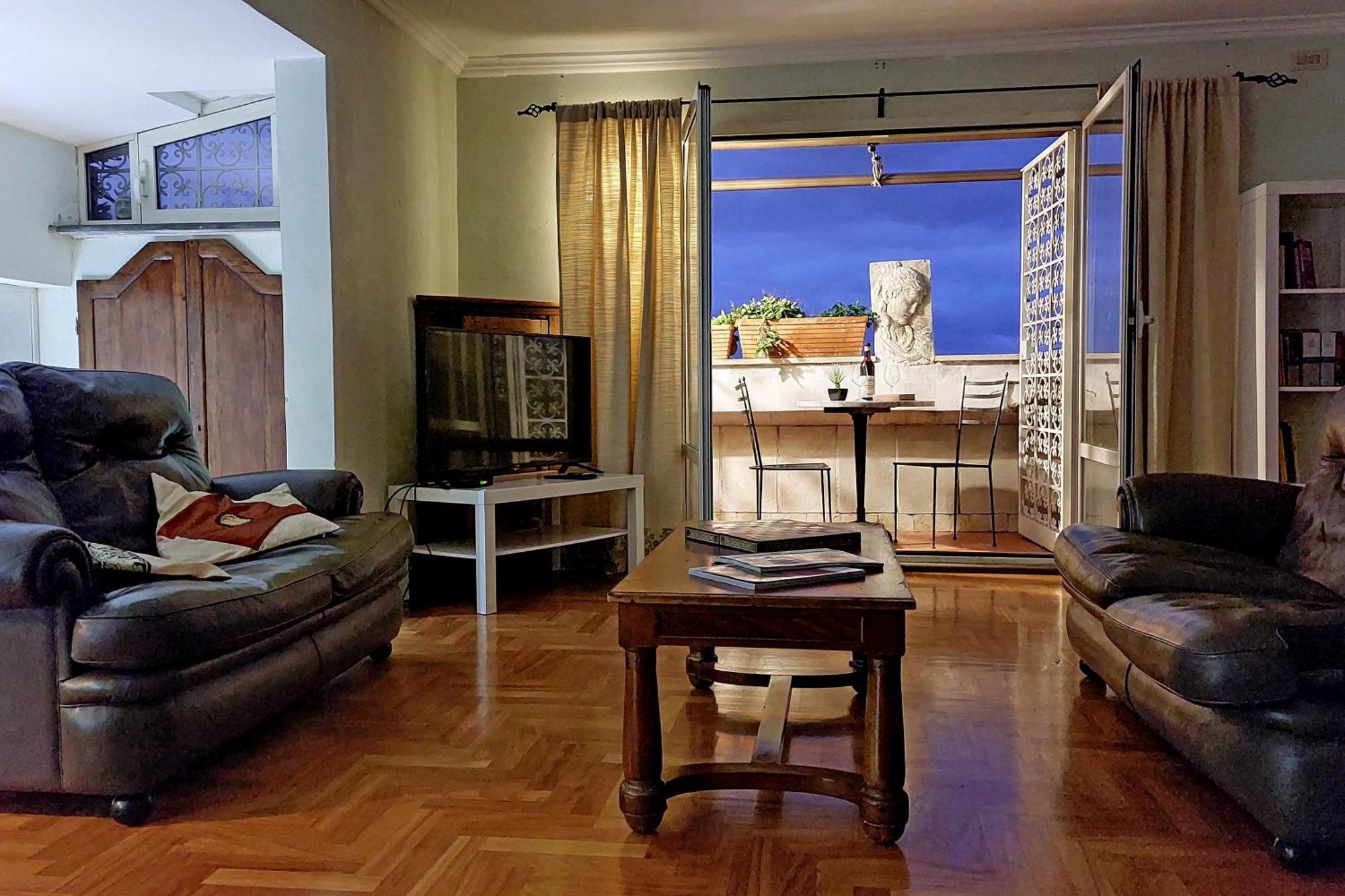 Apartamento Anno Domini 120 Sqm, Large, Elegant, Near Center *