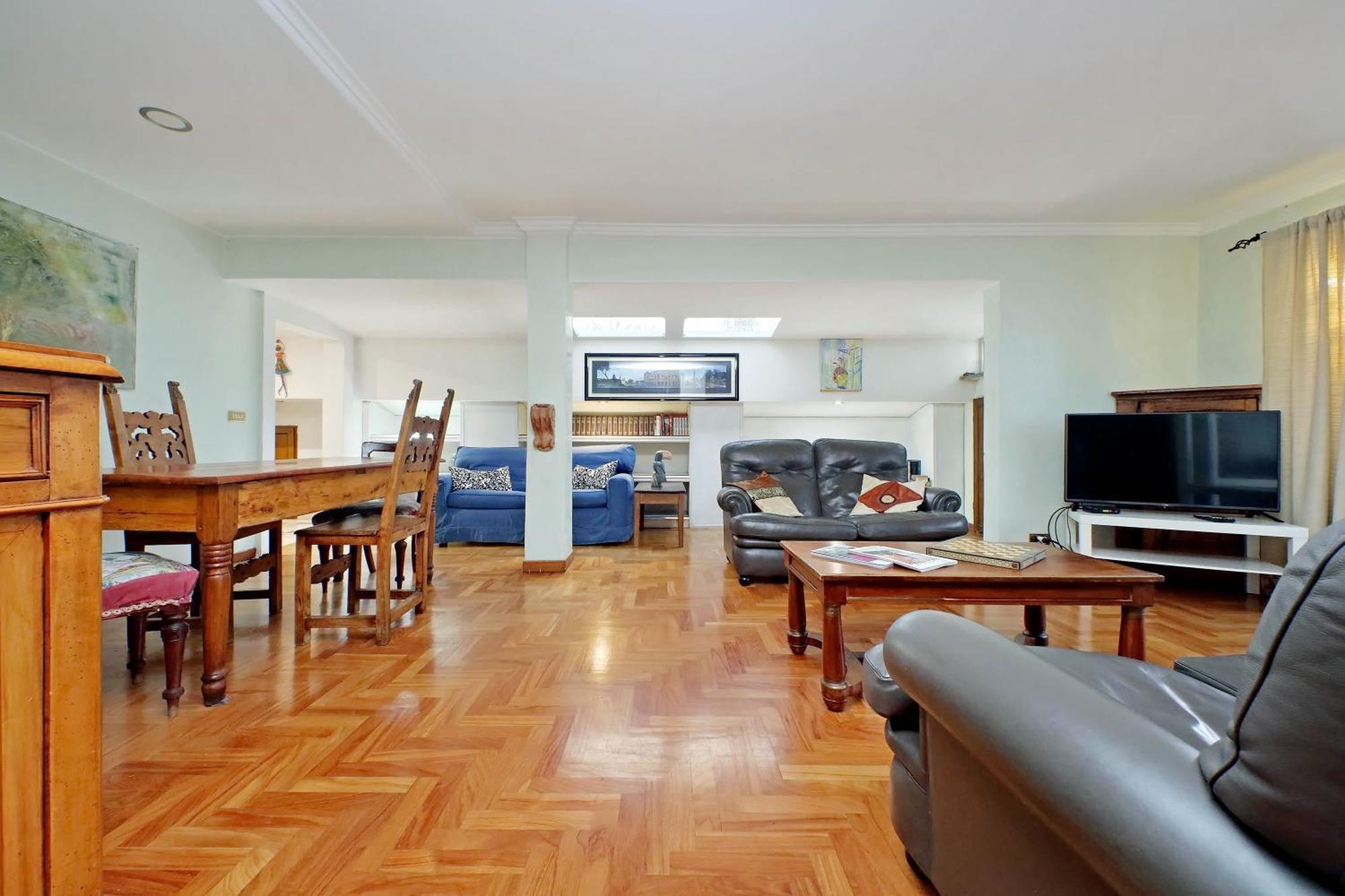 Apartamento Anno Domini 120 Sqm, Large, Elegant, Near Center Roma