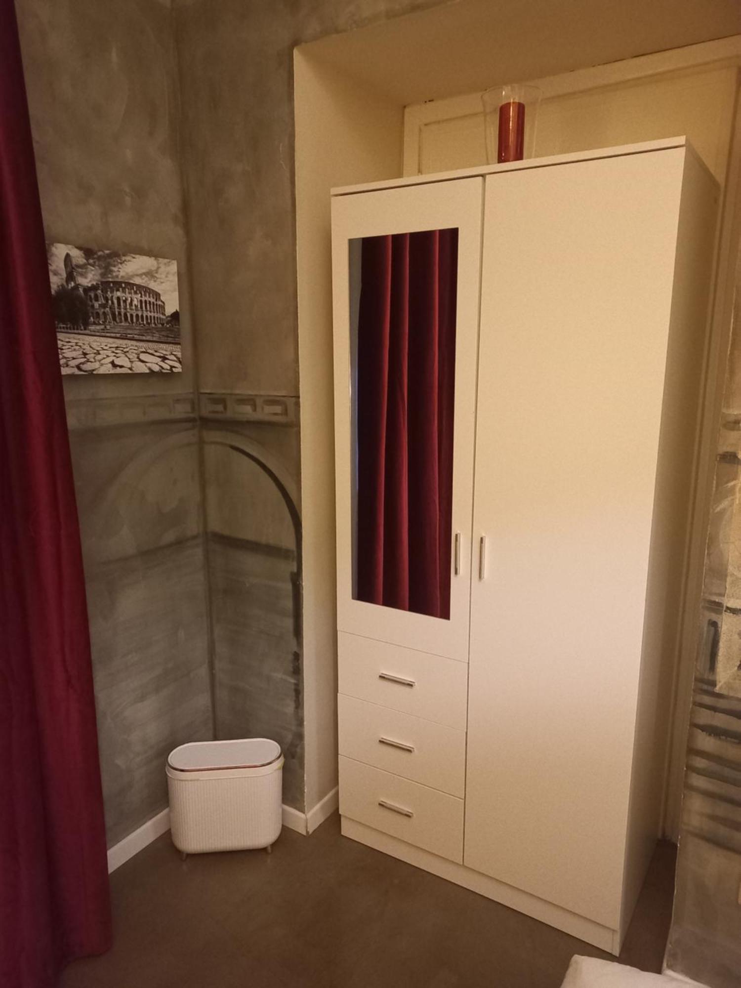 Stefano House