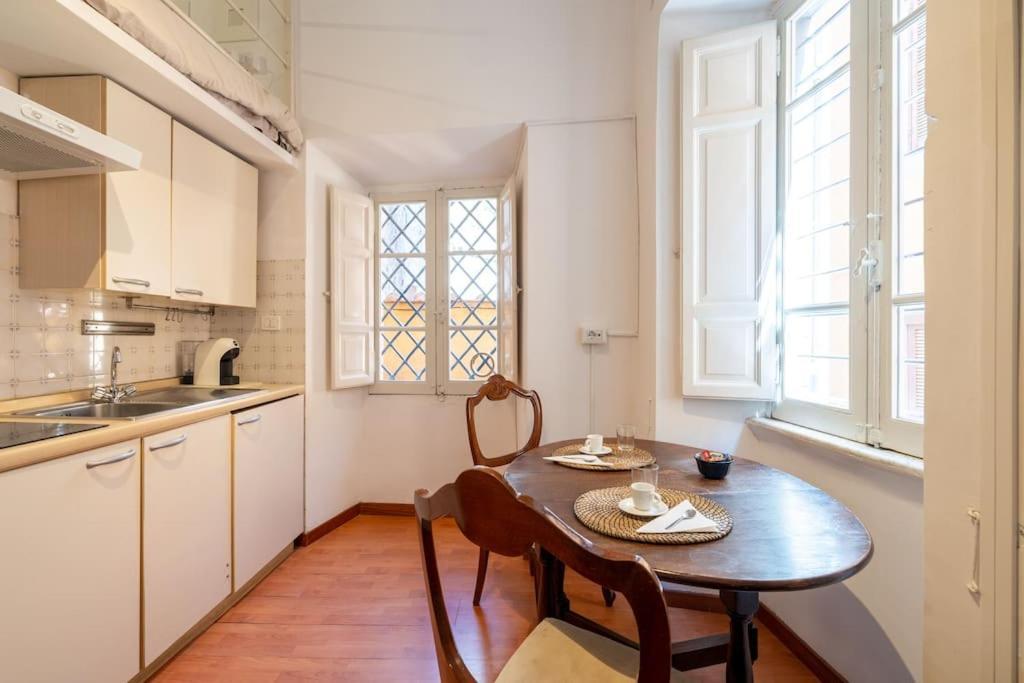 Apartment Tiny House Nel Cuore Di Rome