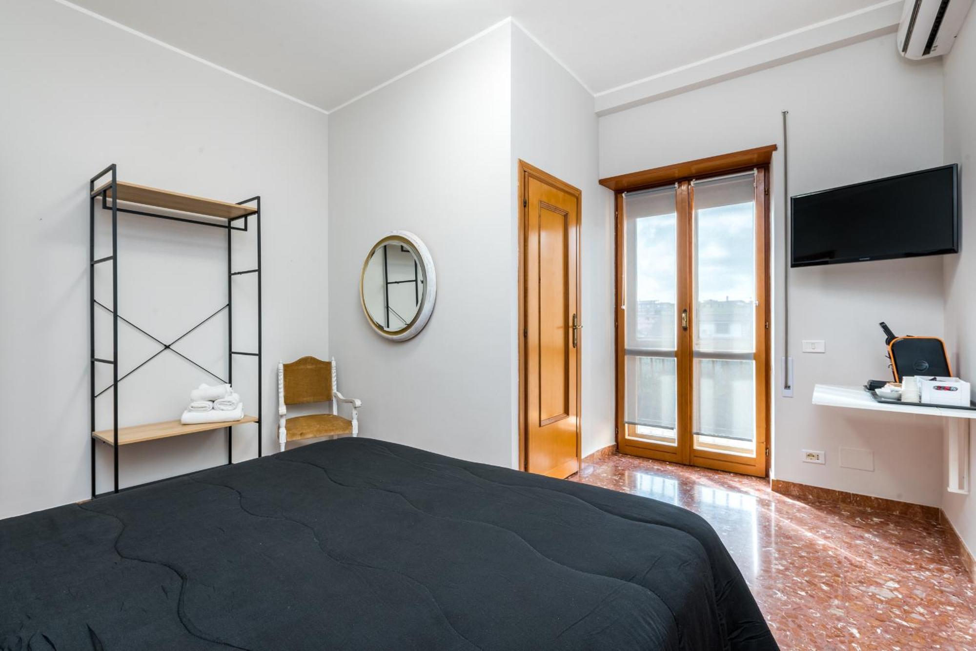 Travelershome Morena Guest house *