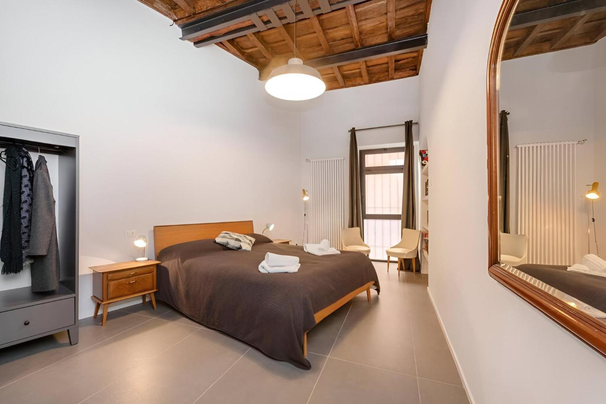 Golden House Buddyrent * Roma