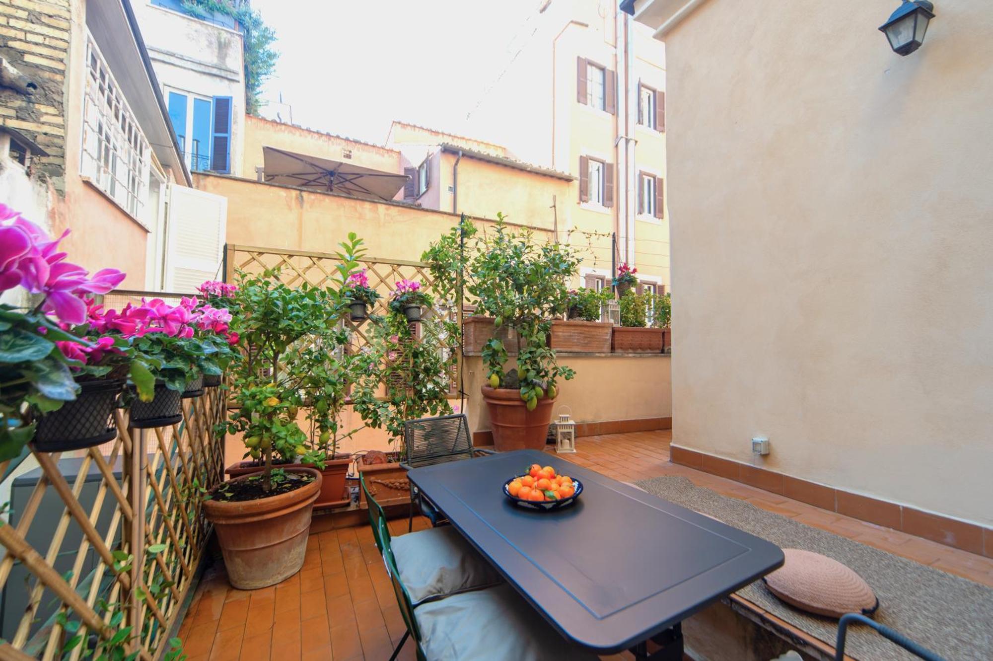 Leilighet Bernini Stay, Next To Trevi Fountain *