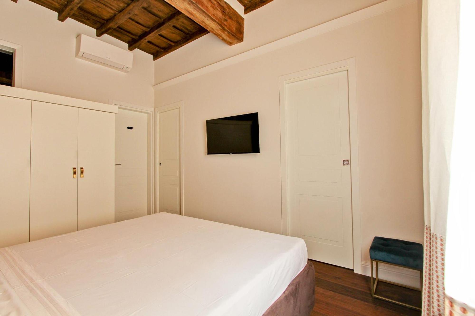 Corocoro114 Comfort Ed Eleganza * Roma