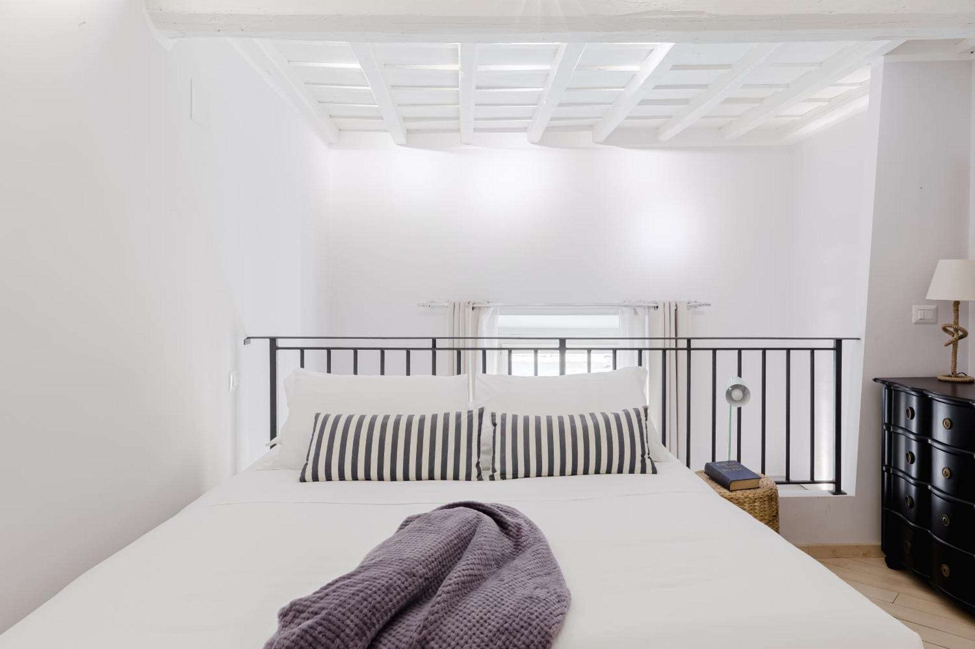 Apartment Piazza Margana Private Rome