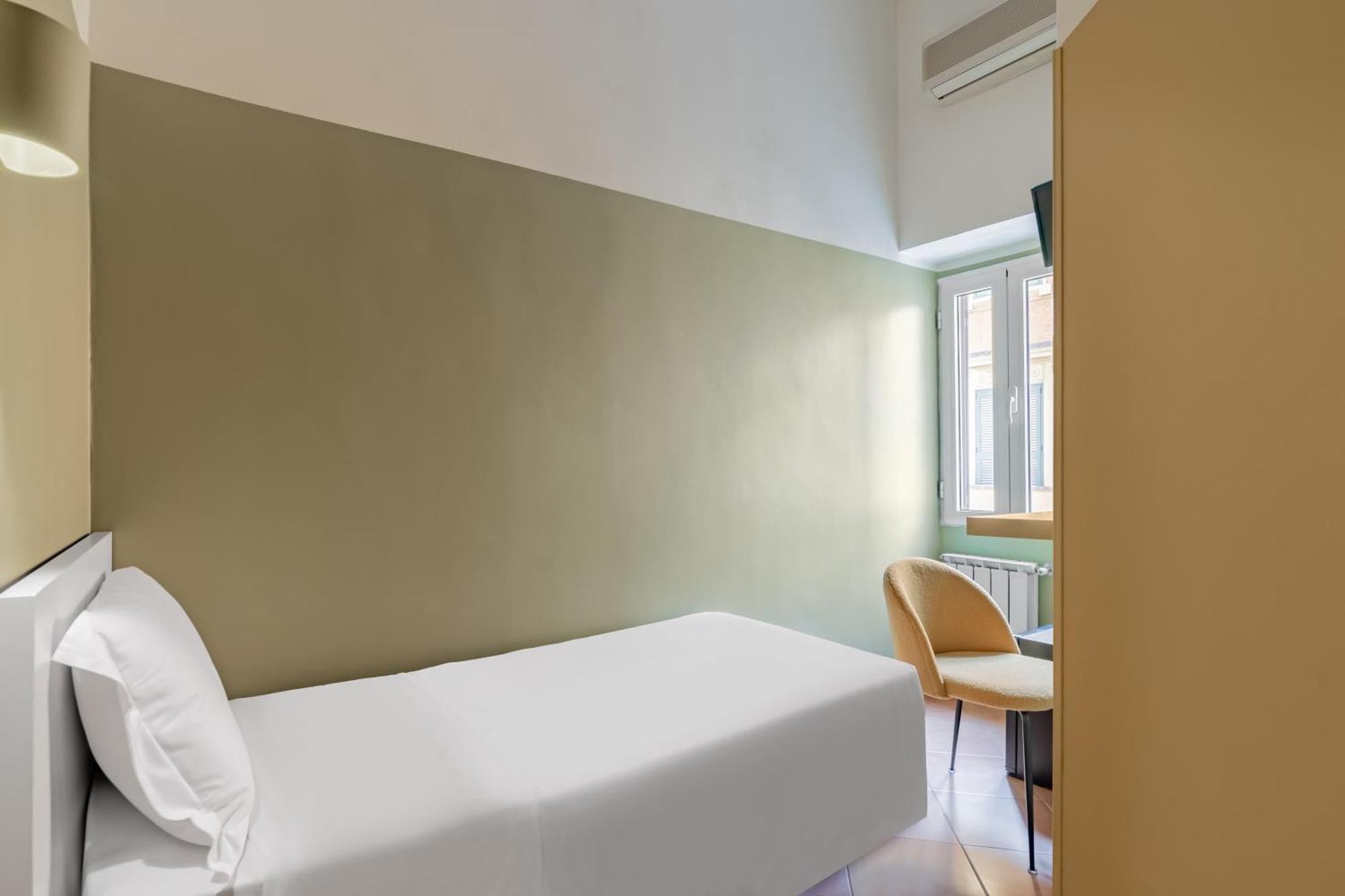 Hotel Infinito - Gruppo Blam