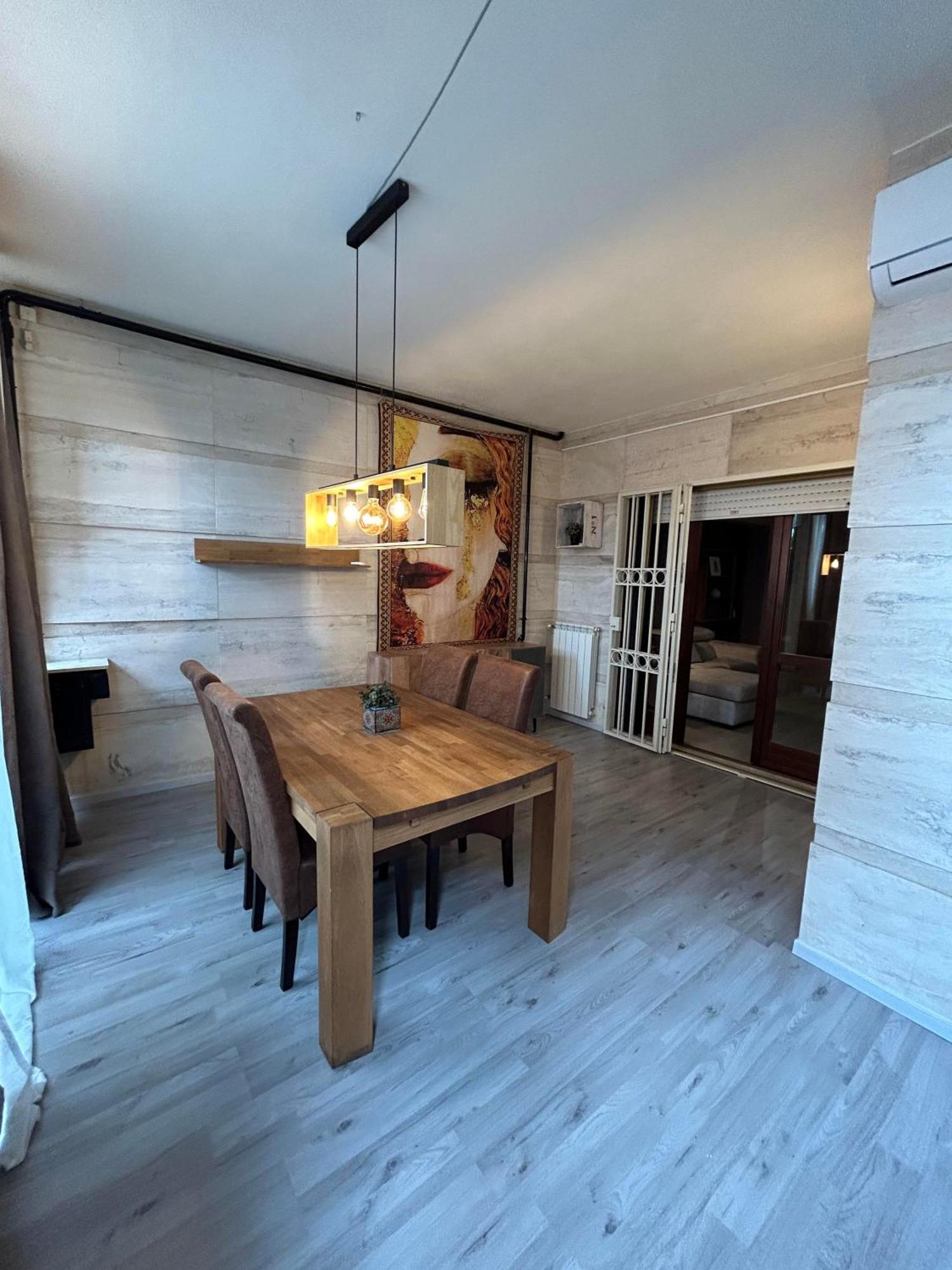 Lux Capannelle Apartamento