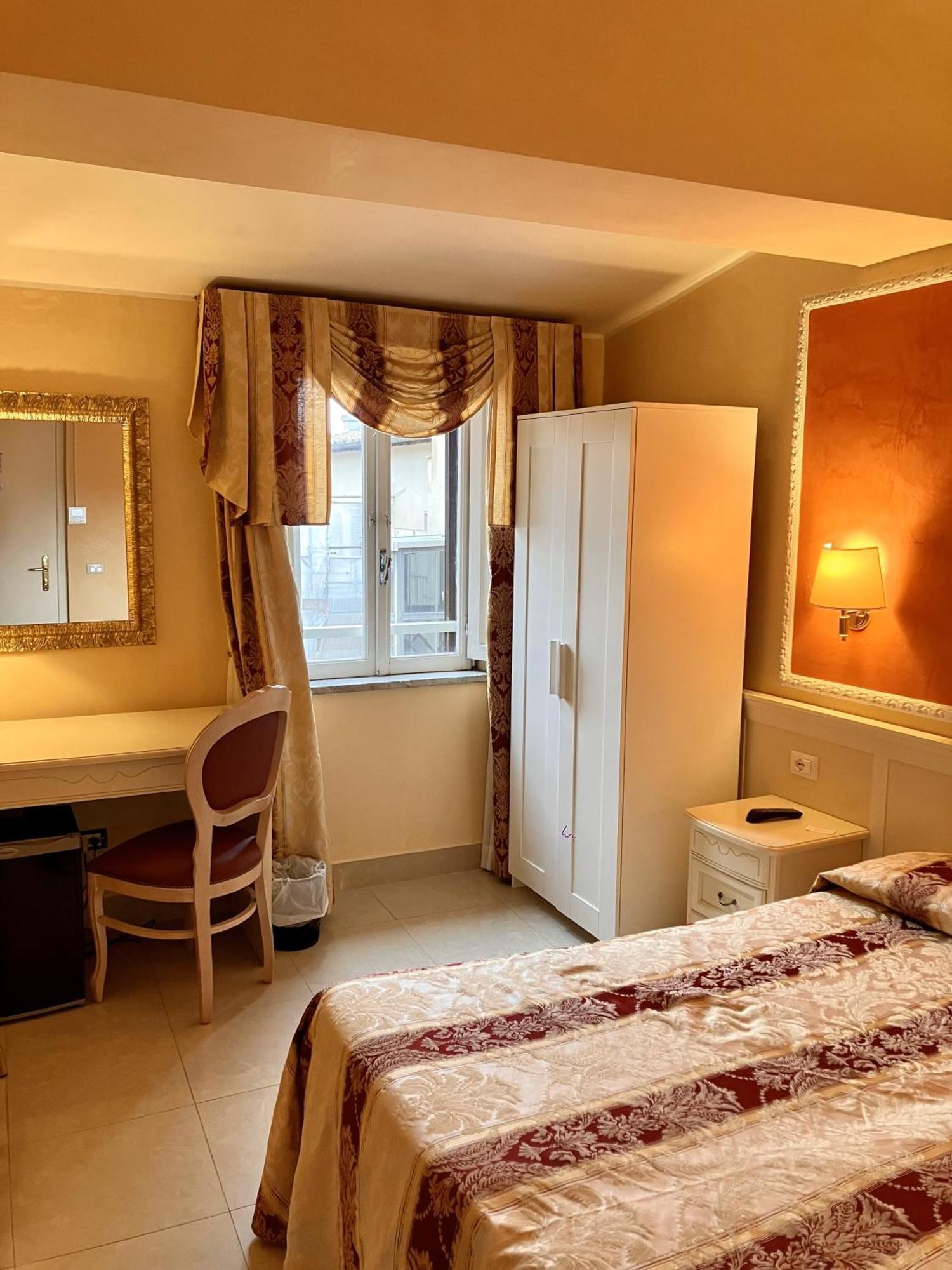 Erdarelli Hotell 3*