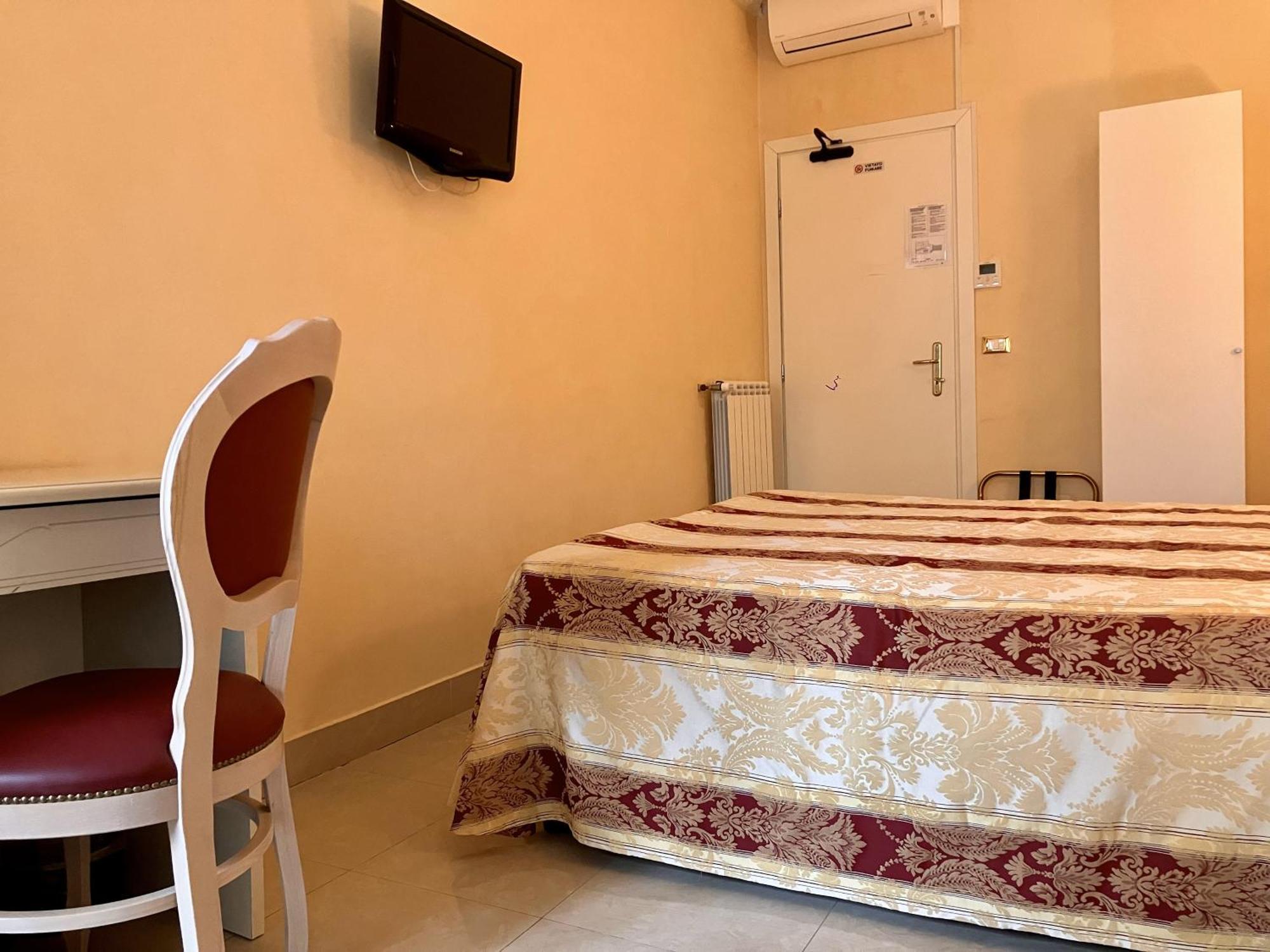 Hotell Erdarelli 3*