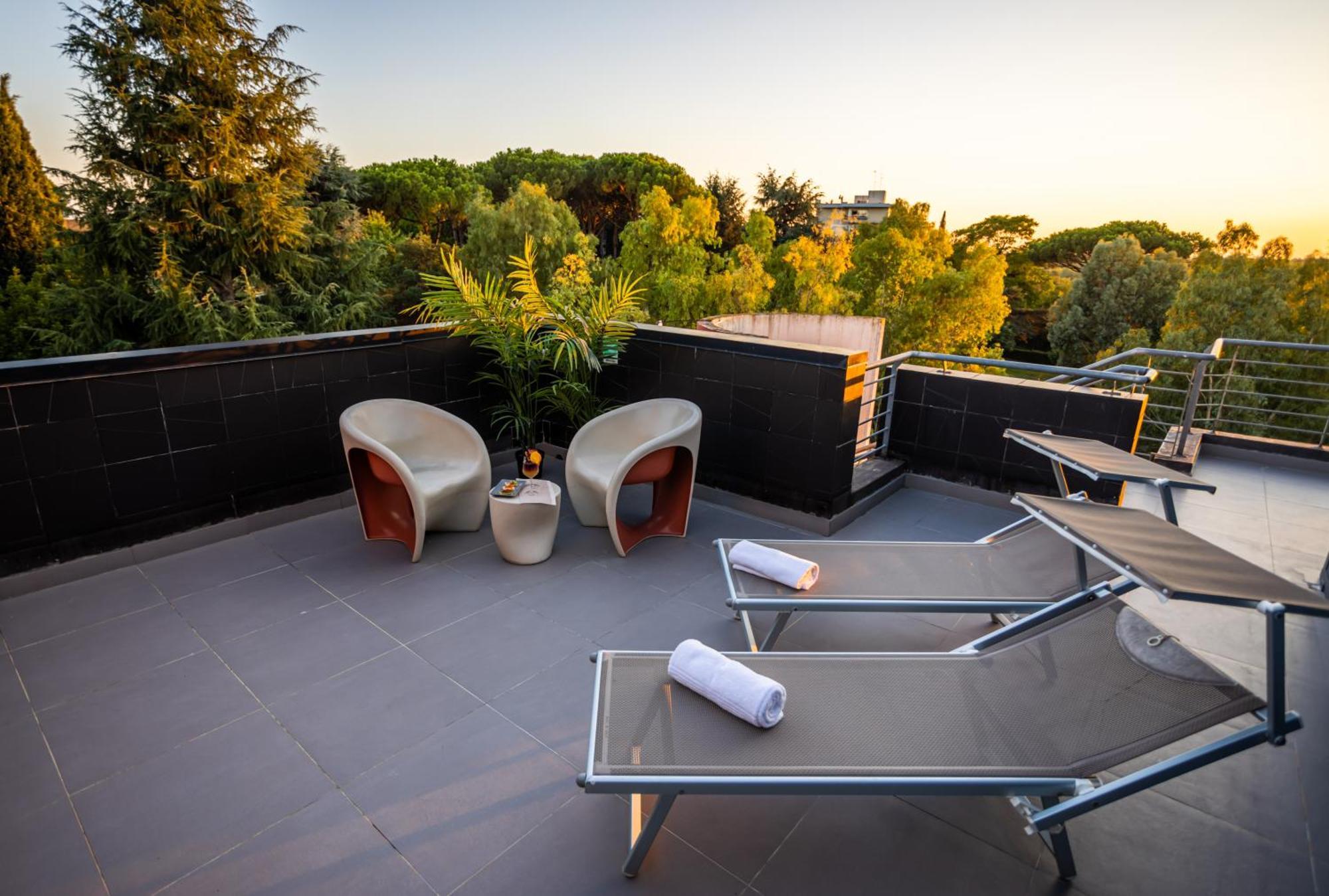 Black Hotel Roma