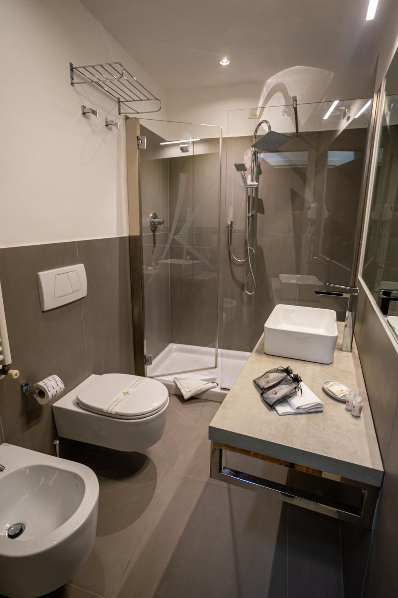 Black Hotel Roma