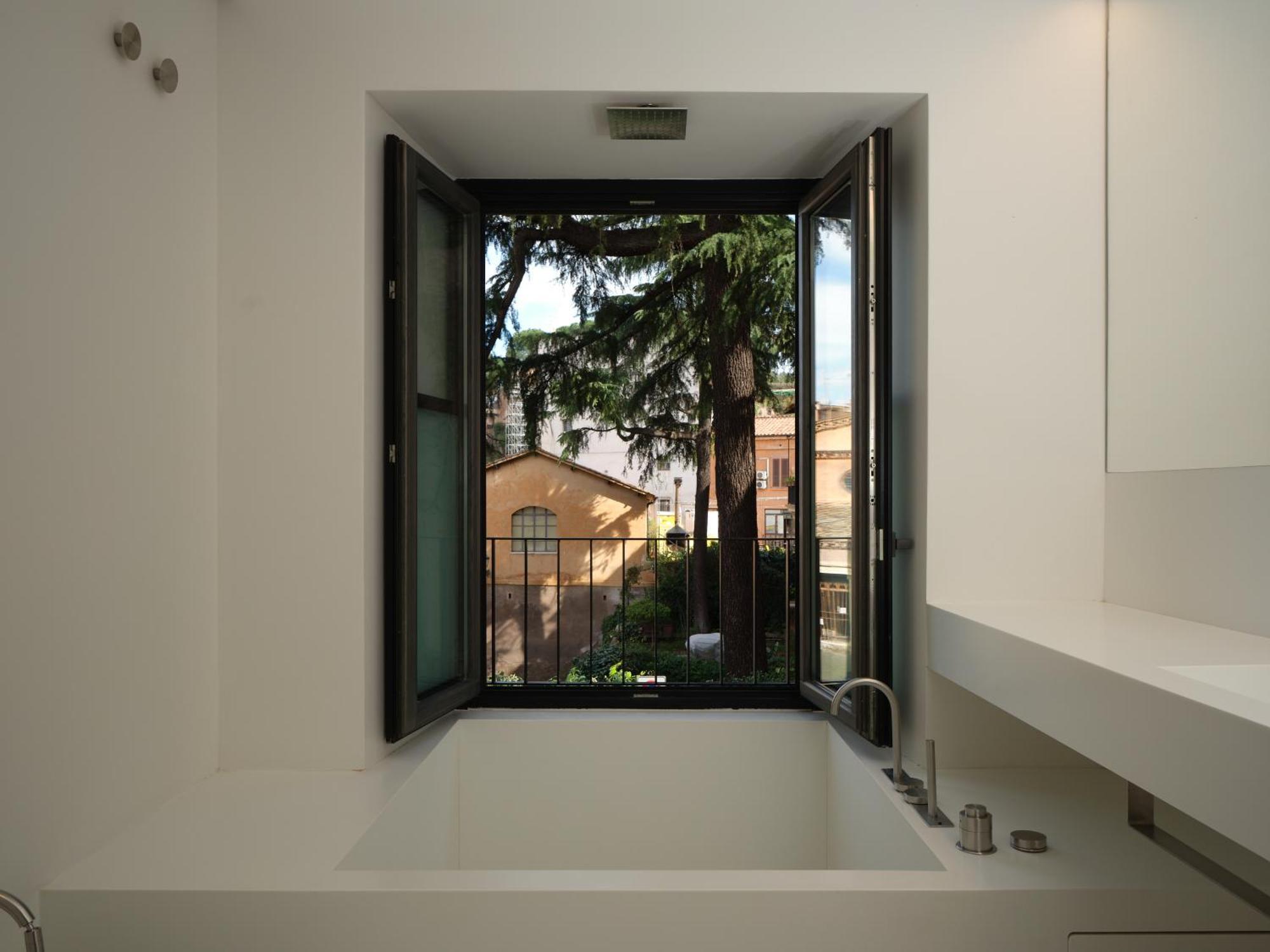 Rhinoceros 5* Roma