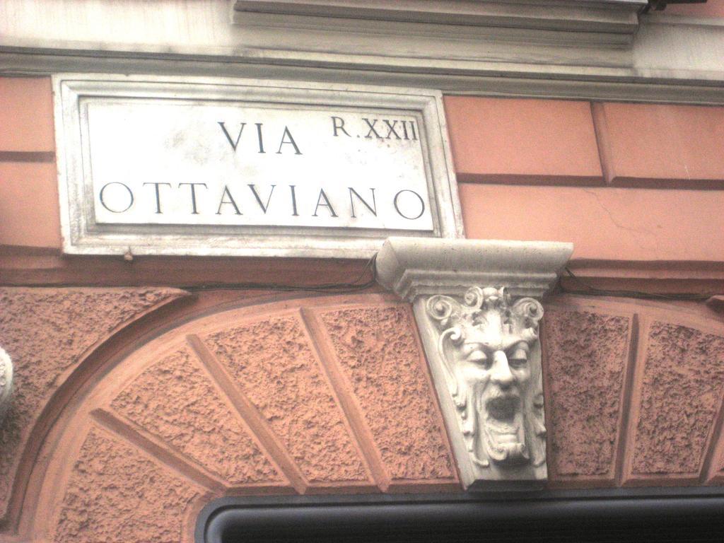 Maison Vaticana Casa de hóspedes