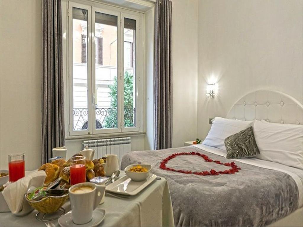 Alojamento de Acomodação e Pequeno-almoço Vatican Grand 2*