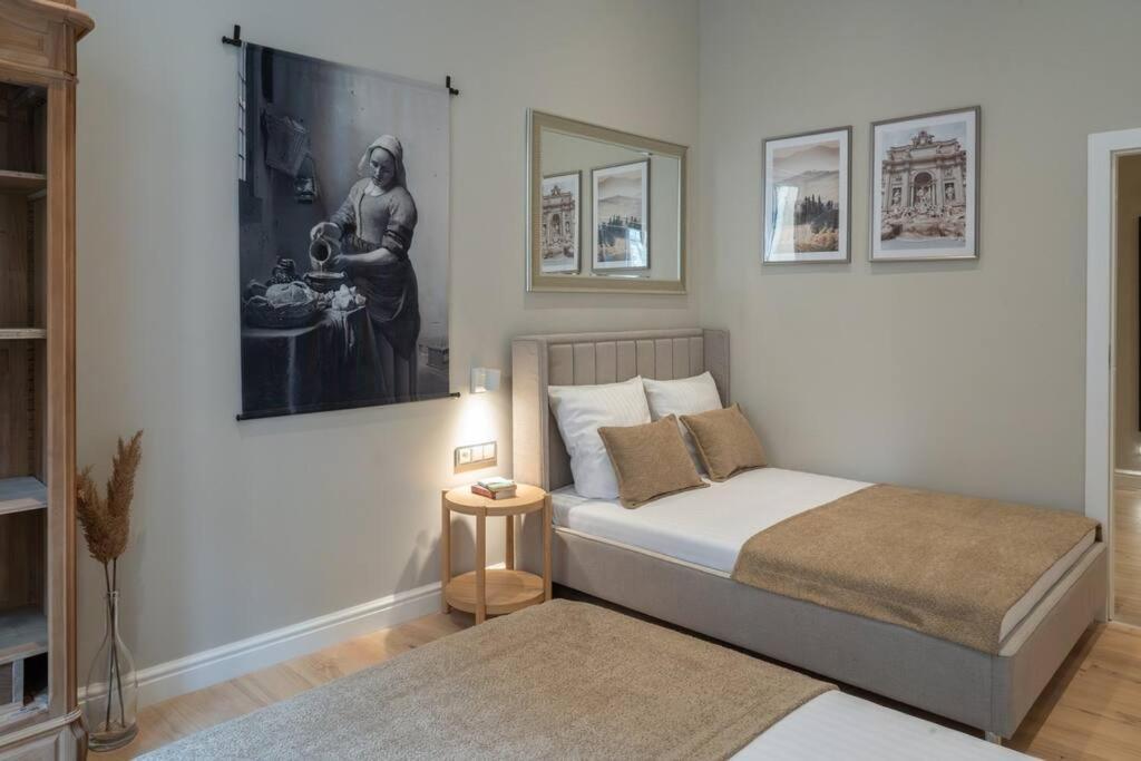 Apartment Center Ii
