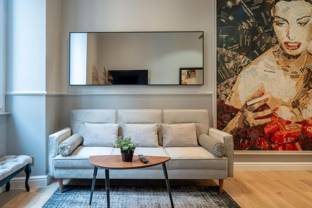 Center Ii Apartment