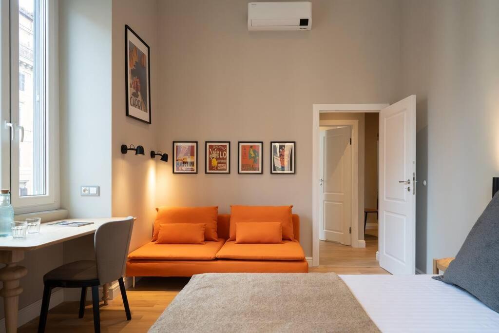 Center Ii Apartment *