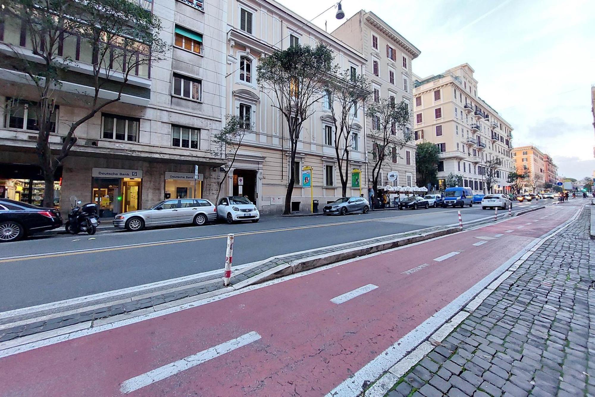 Ych-casa Indipendente In Zona Prati Roma