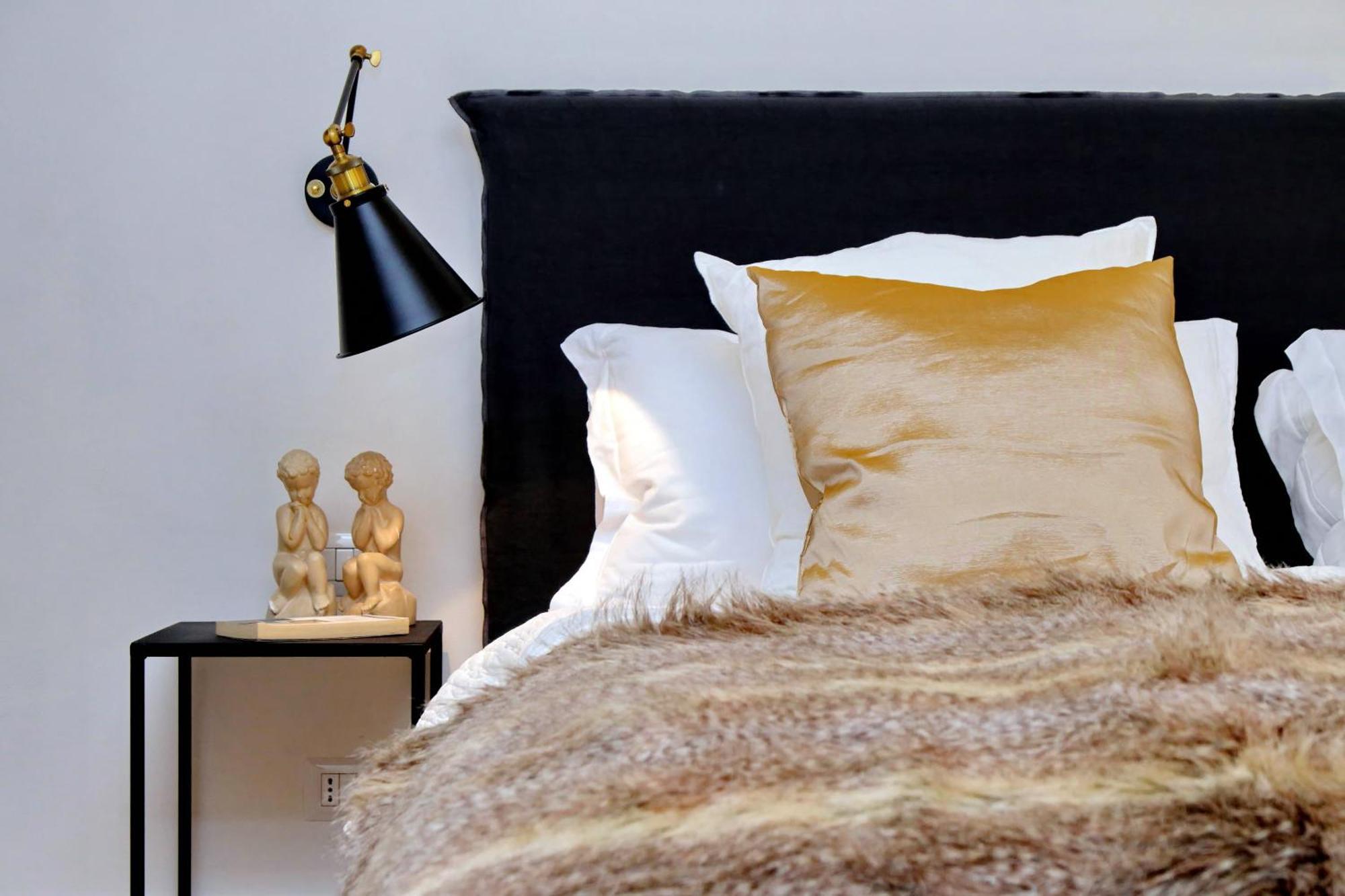 Luxury Charme Between Pantheon And Spanish Steps Apartment