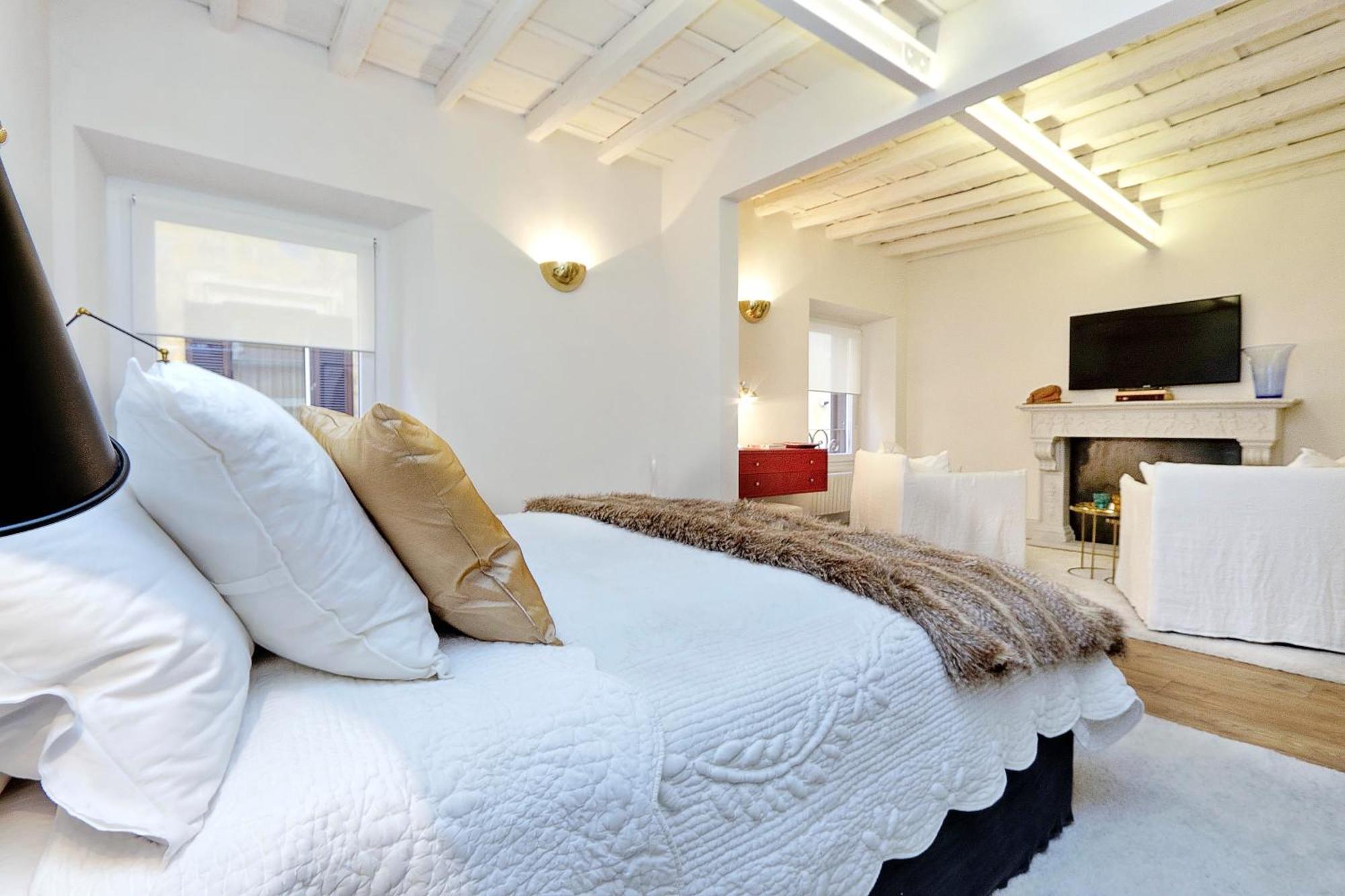 Apartment Luxury Charme Between Pantheon And Spanish Steps *