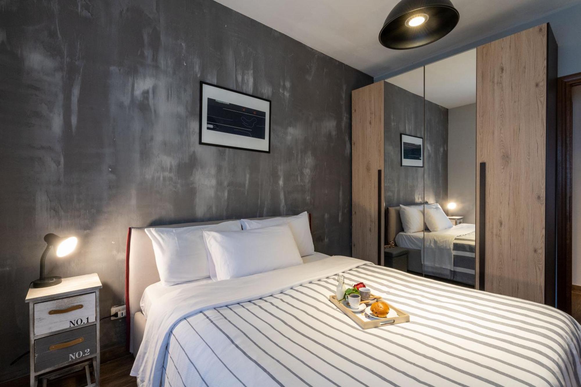 Apartamento Casa Del Sole - Treno A 10min - Free Parking *