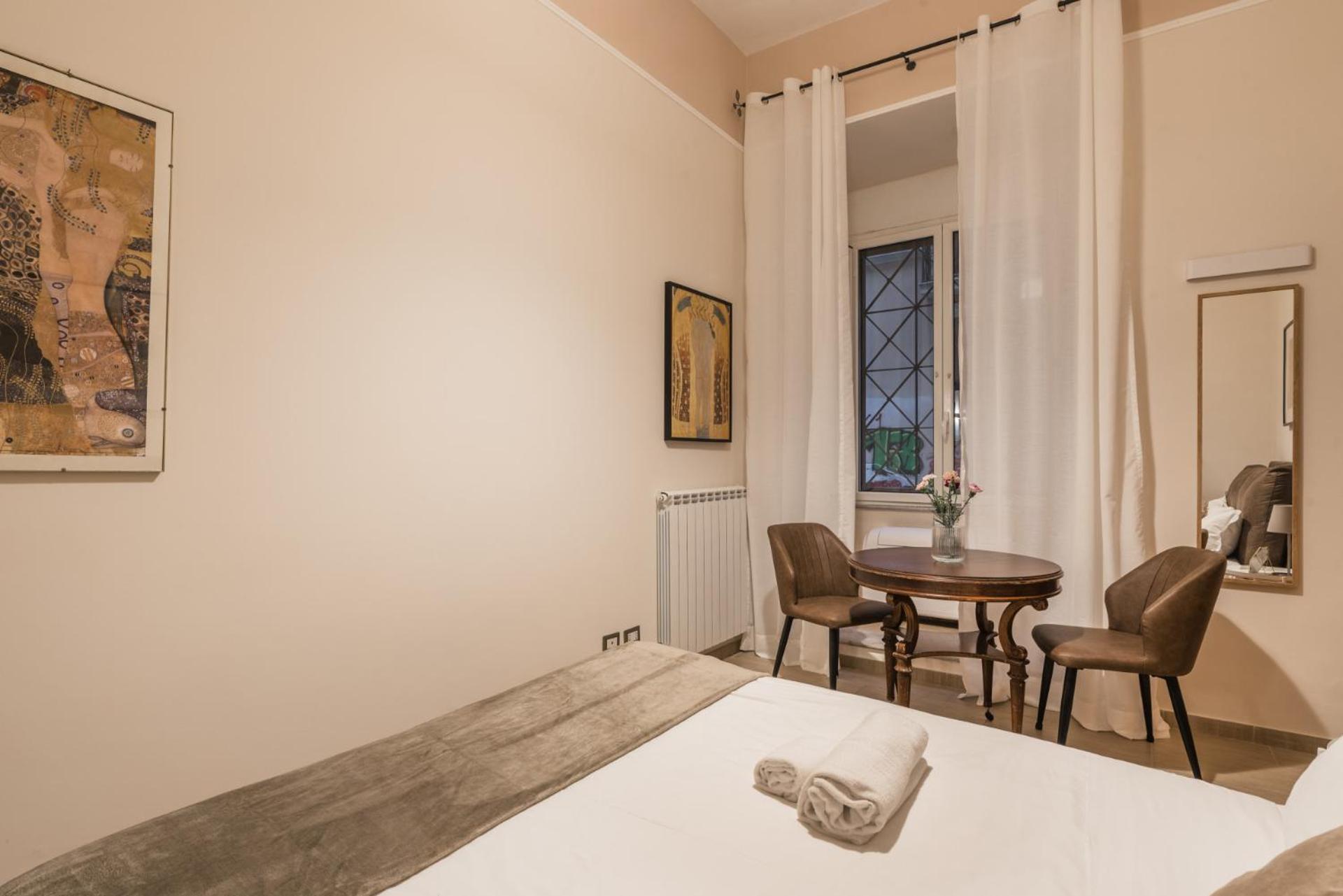 The Rent - Two-bedroom Near Fori Imperiali * Roma