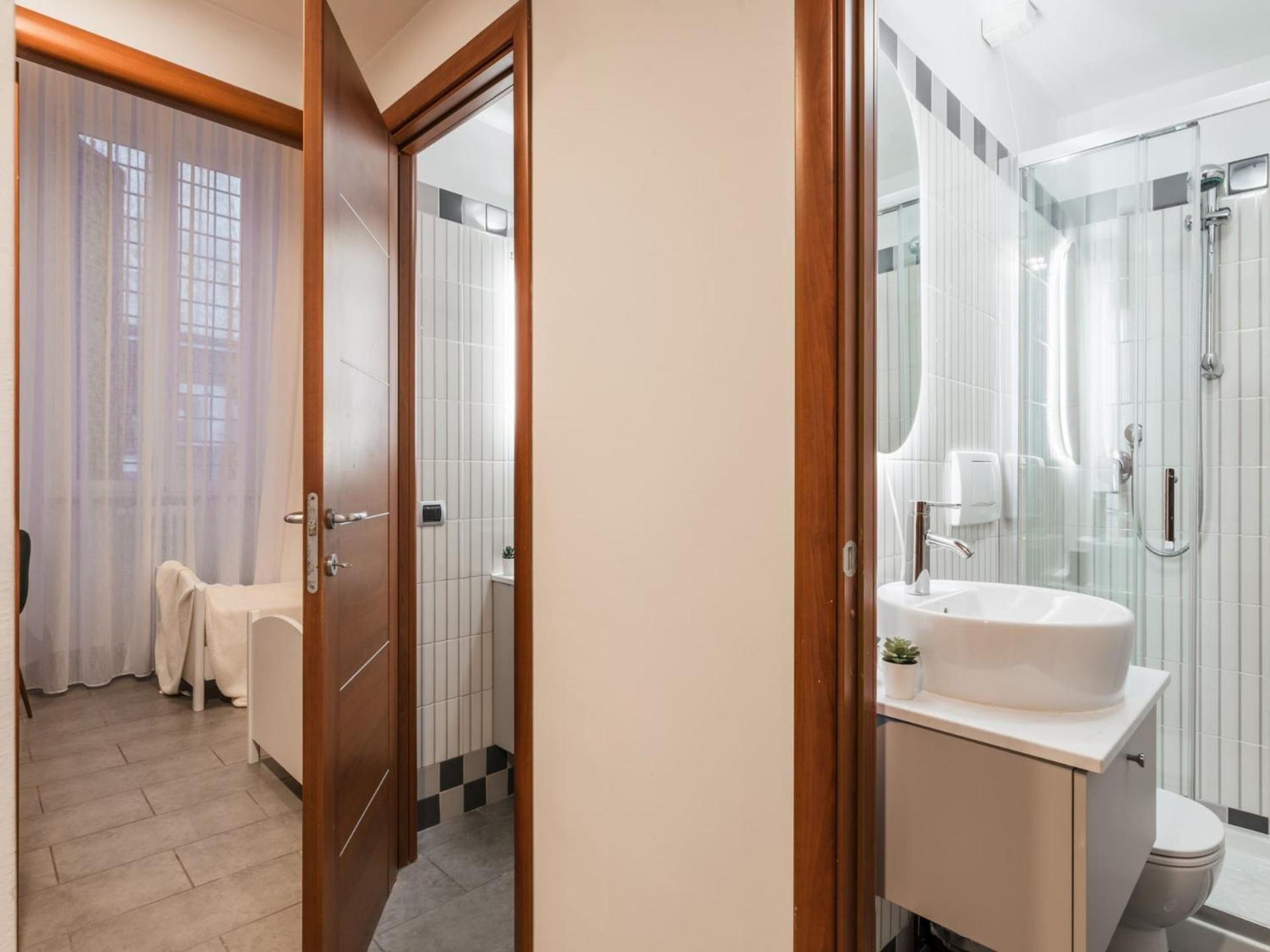 The Rent - Three-bedroom In Manzoni District Rom