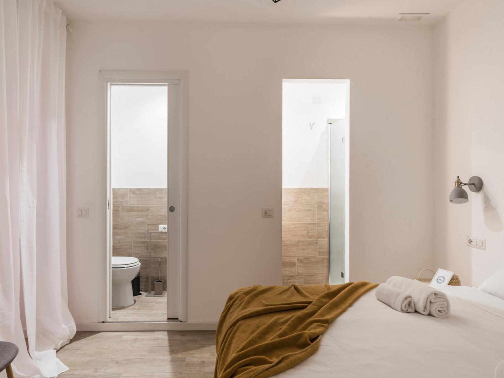The Rent - Three-room Near The Colosseum Appartamento *