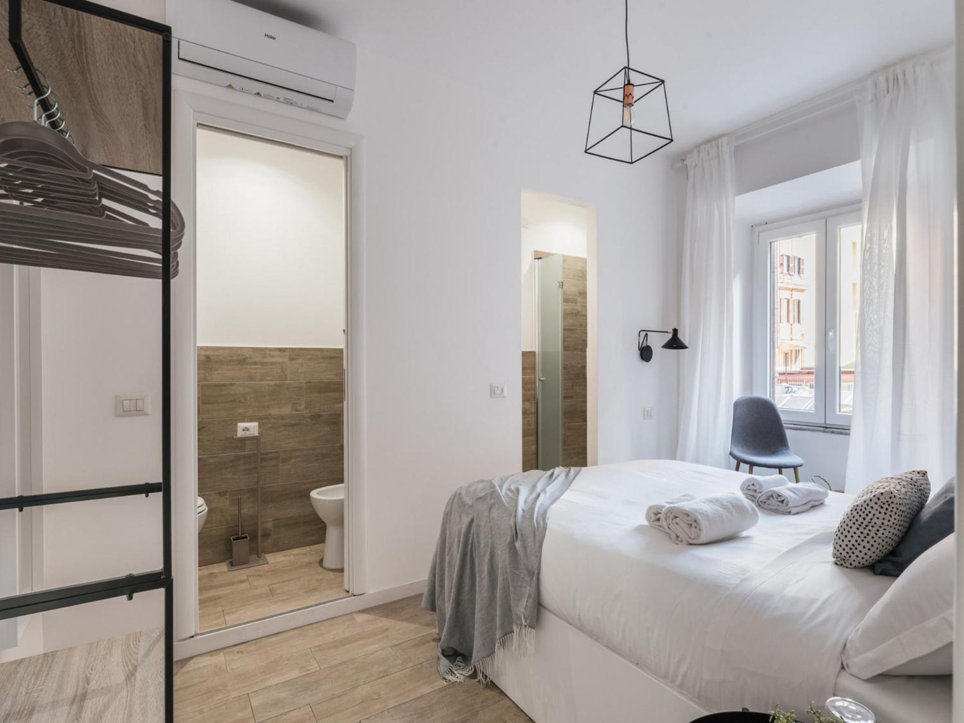 The Rent - Three-room Near The Colosseum * Roma