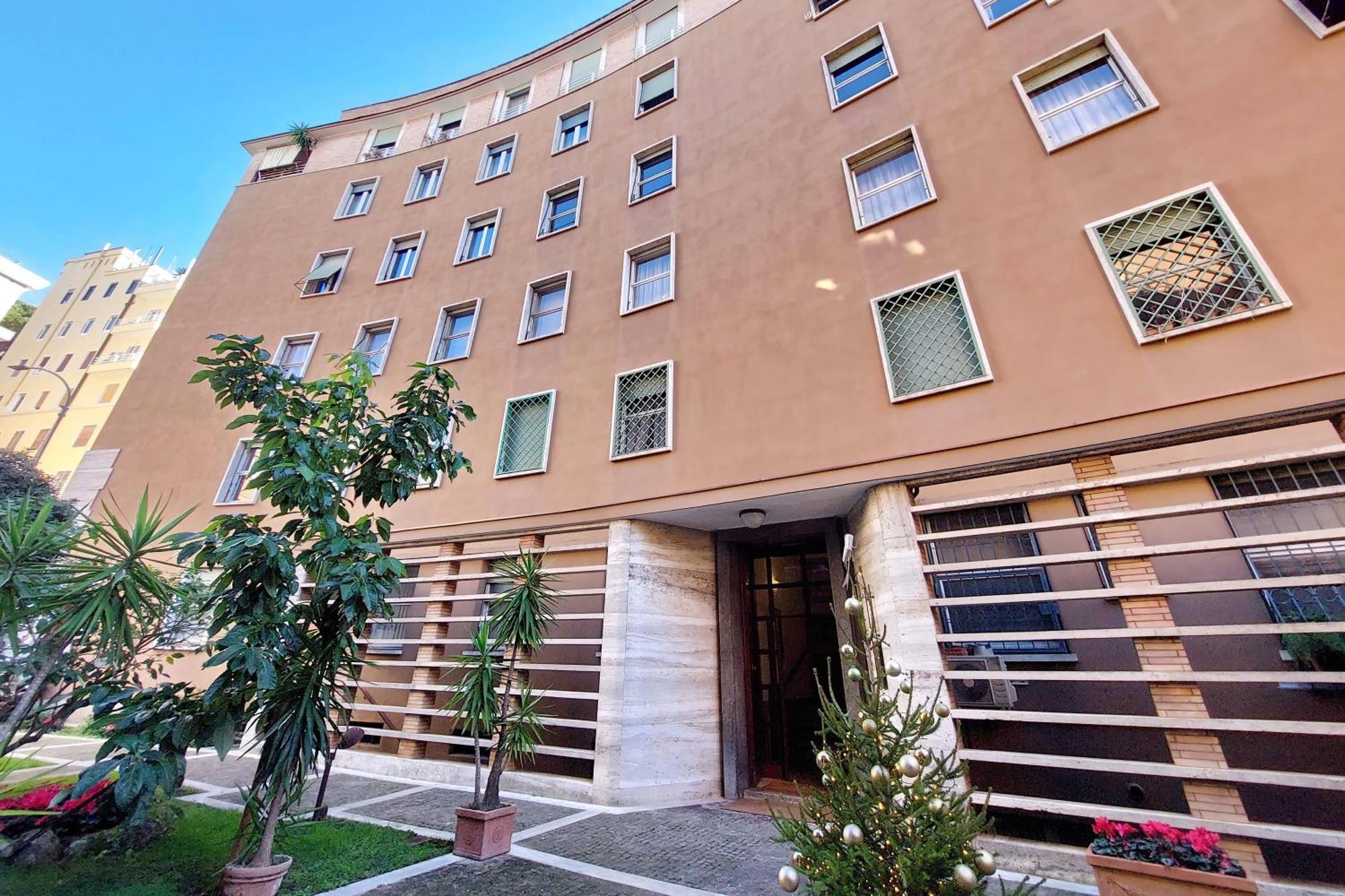 Spacious Parioli *