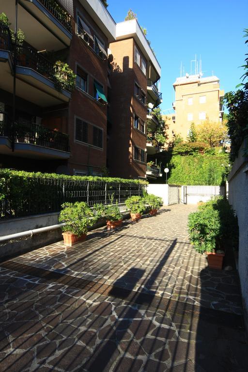 Viale Dei Colli Portuensi 589 Acomodação com café da manhã  *