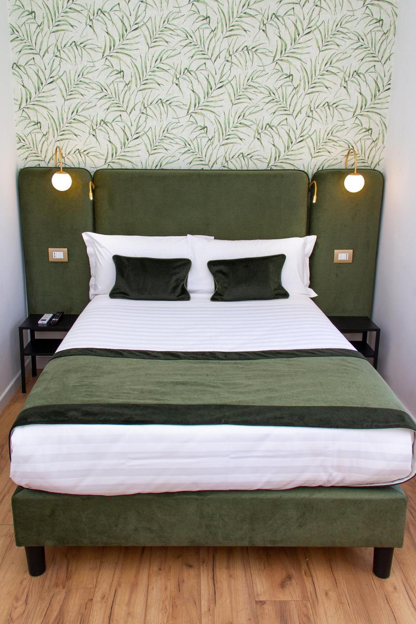 At St. Peter Rooms&apartment Roma